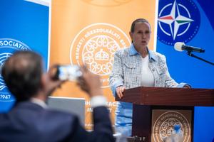 6_a_kizokkent_vilag_negyed_szazaddal_9_11_utan_2026-2